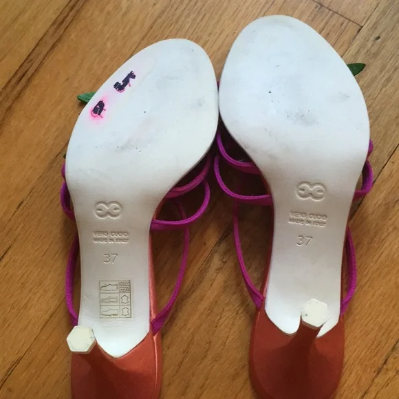 Cute flower sandals. Made in Italy. Size 37 - Picture 3 of 6